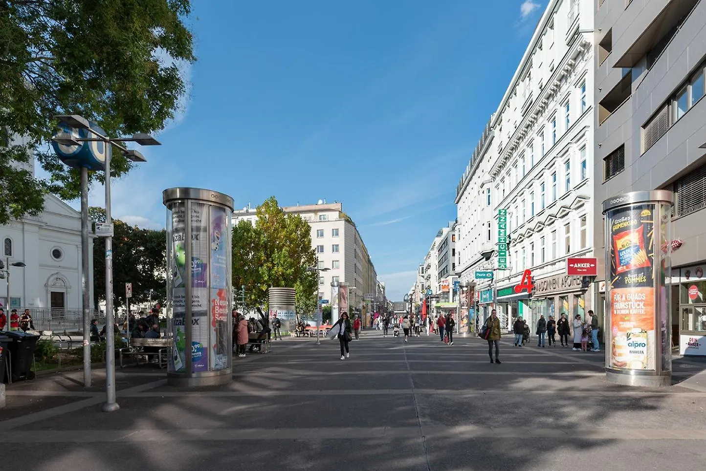 Ruheoase Im Dachgeschoss Mit Klimaanlage, Nur 10 Minuten Ins Zentrum Vienna 0*,  Austria