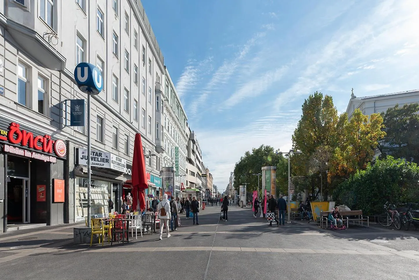 Ruheoase Im Dachgeschoss Mit Klimaanlage, Nur 10 Minuten Ins Zentrum Vienna