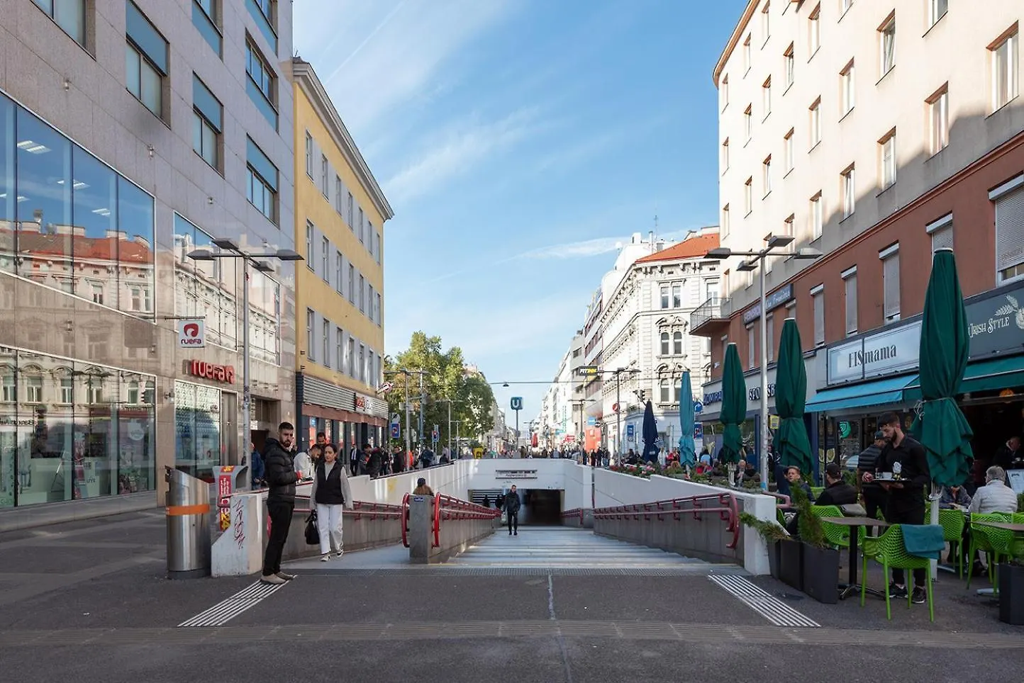 Ruheoase Im Dachgeschoss Mit Klimaanlage, Nur 10 Minuten Ins Zentrum Vienna
