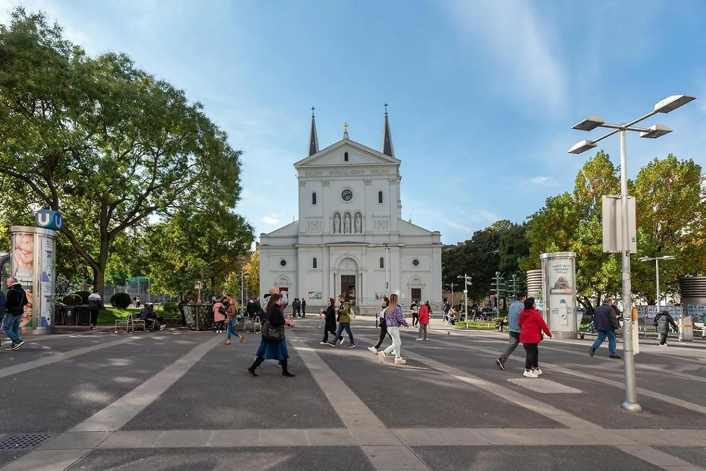 Ruheoase Im Dachgeschoss Mit Klimaanlage, Nur 10 Minuten Ins Zentrum Vienna 0*,  Austria