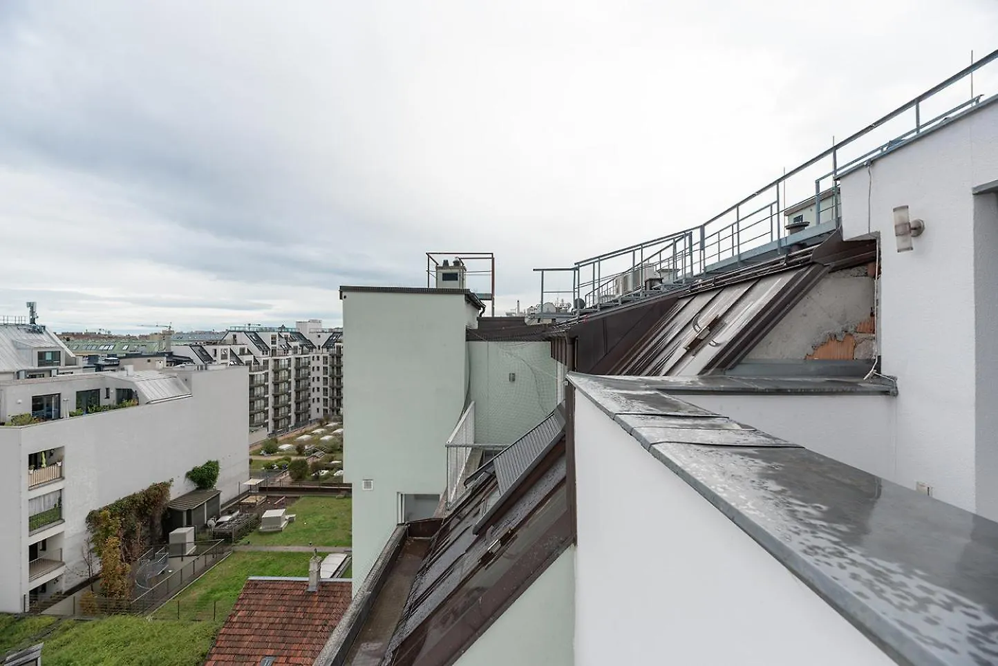 Apartment Ruheoase Im Dachgeschoss Mit Klimaanlage, Nur 10 Minuten Ins Zentrum Vienna Austria