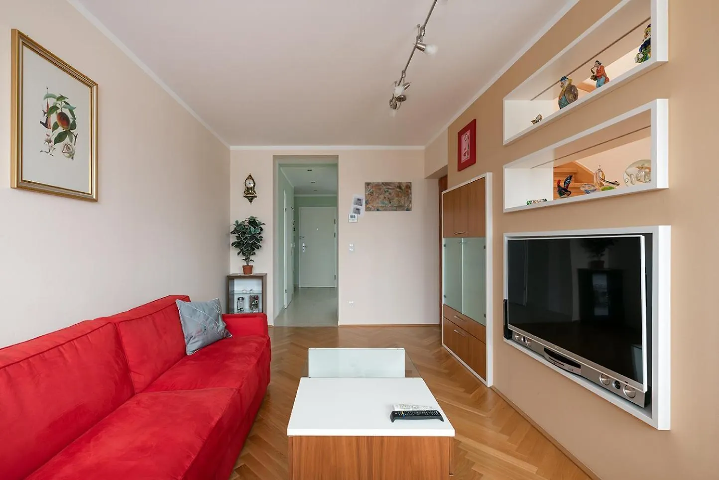 Ruheoase Im Dachgeschoss Mit Klimaanlage, Nur 10 Minuten Ins Zentrum Vienna 0*,