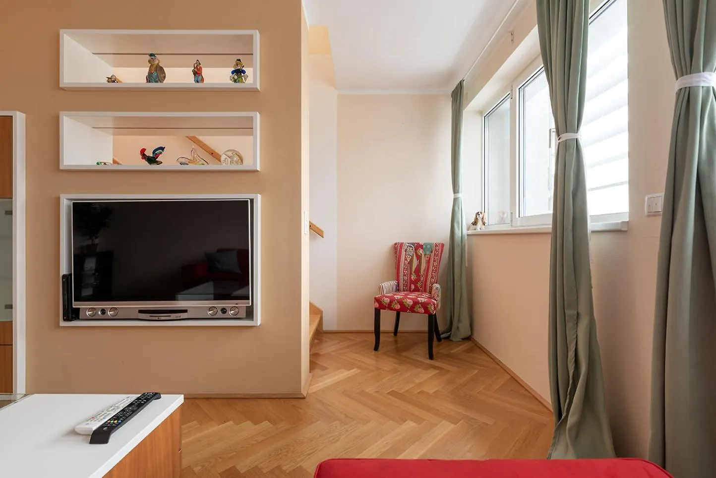 Apartment Ruheoase Im Dachgeschoss Mit Klimaanlage, Nur 10 Minuten Ins Zentrum Vienna